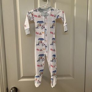 The Beaufort Bonnet Company TBBC Knox's Night Night Footie Icing Cake 6-12 M NWT